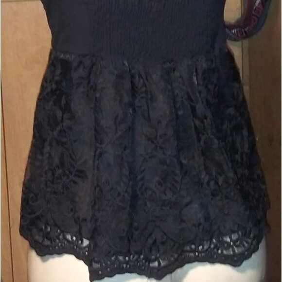 Black Embroidered Party Top XS - Picture 3 of 5